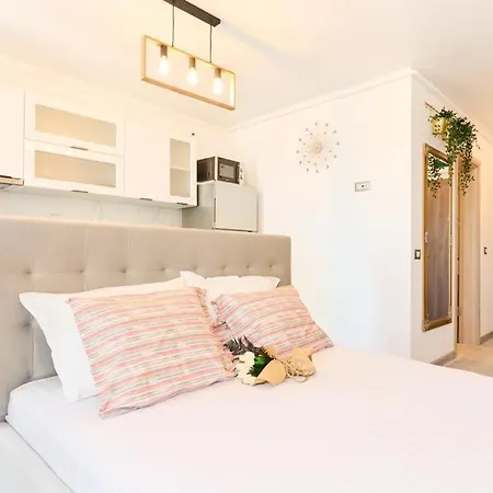 Vitamin Sea By Summer Smile Navodari