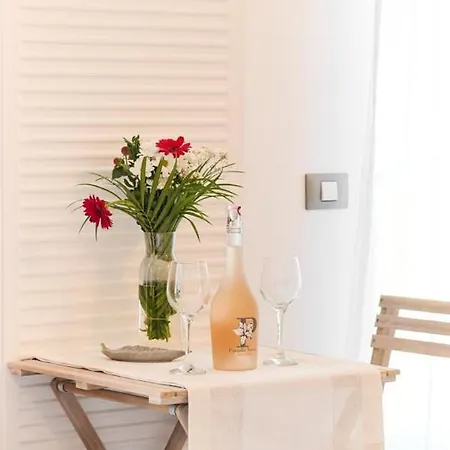 Vitamin Sea Euxin アパート