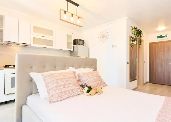 Vitamin Sea By Summer Smile Navodari